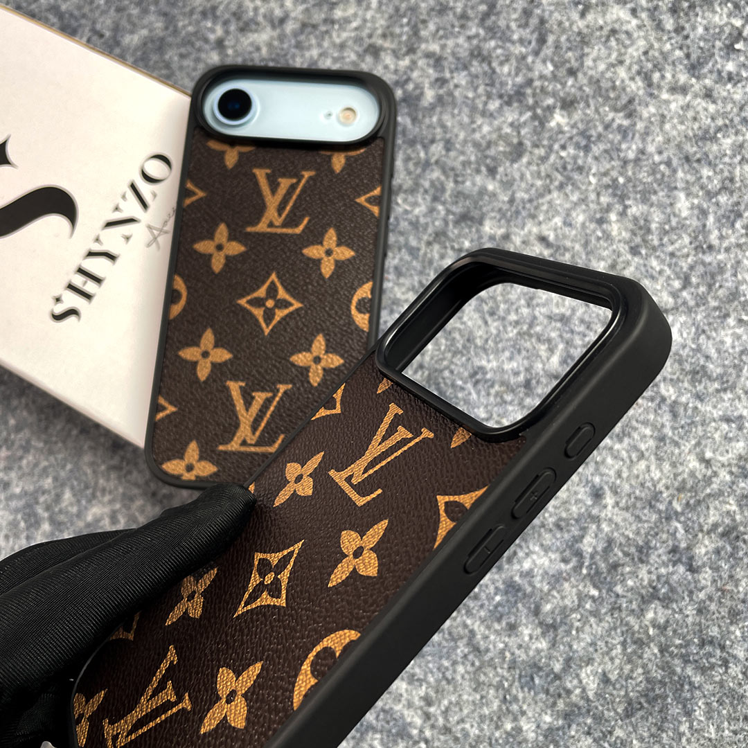 Luxury Designer Leather Case for iPhone - Image 9