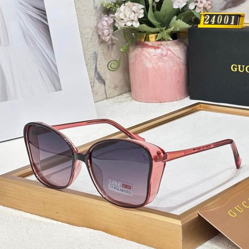 GC Luxe 24001 Women Wayfarers - Image 3