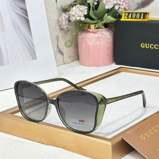 GC Luxe 24001 Women Wayfarers - Image 5