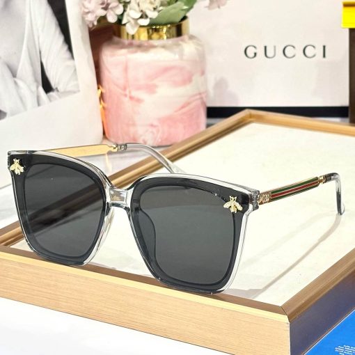 GC Premium Luxury 18 Women Wayfarers - Image 3