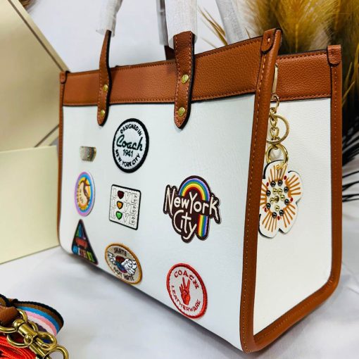 CH FIELD 30 PATCH PREMIUM TOTE BAG - Image 2