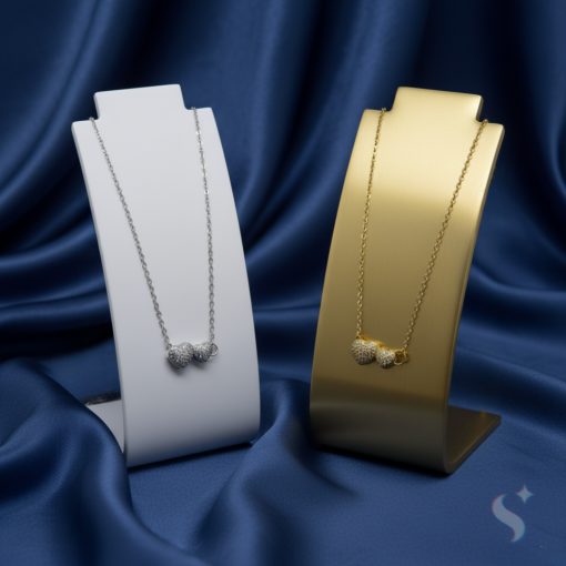 AURELIA- Minimalist Heart-shaped Chain in Oxidized Brass Metal