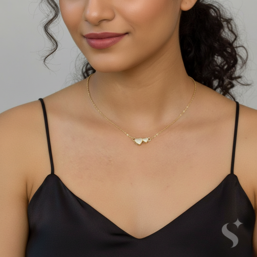 AURELIA- Minimalist Heart-shaped Chain in Oxidized Brass Metal - Image 3