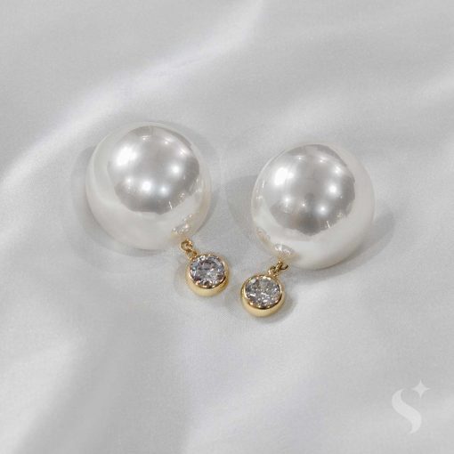 MARGARITA - White Pearl Studded Earring