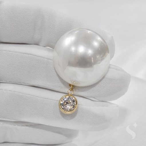 MARGARITA - White Pearl Studded Earring - Image 3
