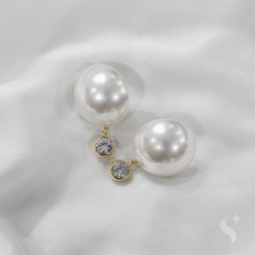 MARGARITA - White Pearl Studded Earring - Image 2
