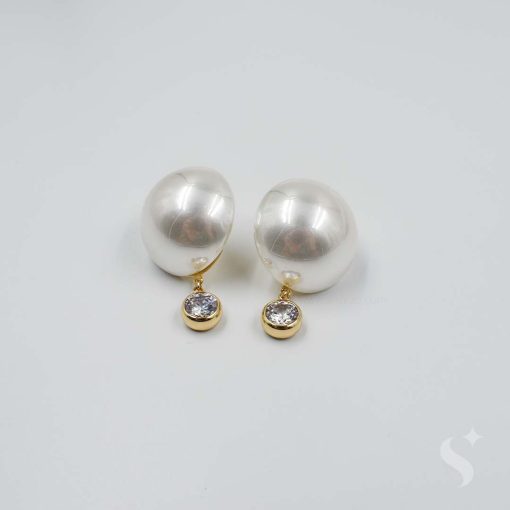 MARGARITA - White Pearl Studded Earring - Image 4