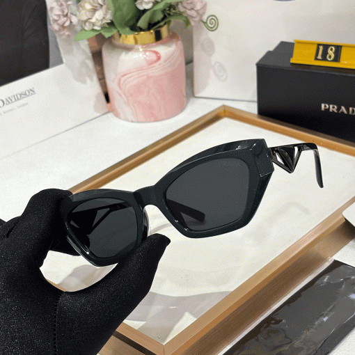 PRDA Premium Luxury 18 Women Wayfarer - Image 6