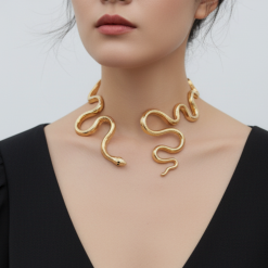 Medyora- Elegant Gold Collar Necklace