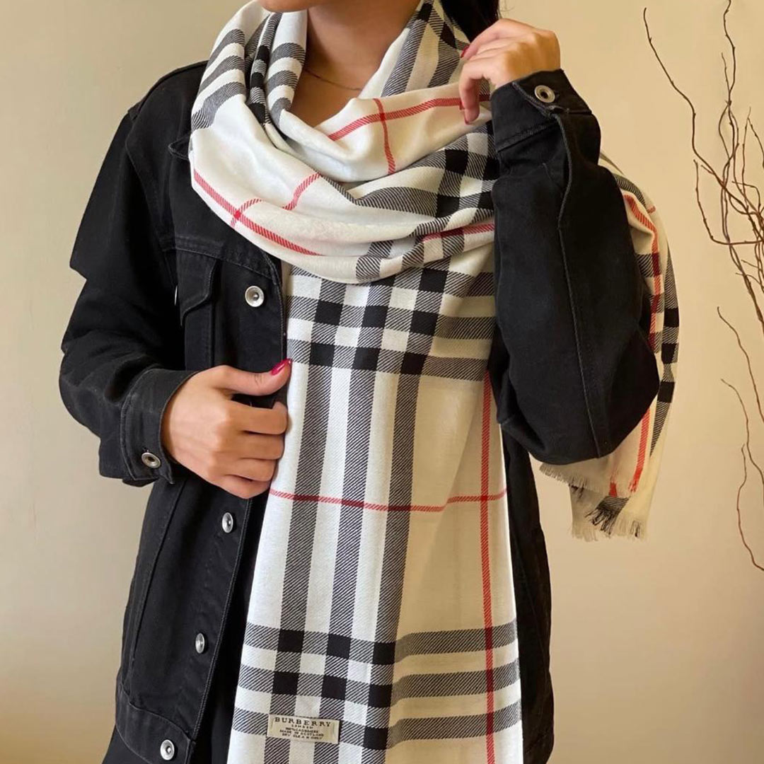 Heritage Check – Semi Woollen Stole - Image 12