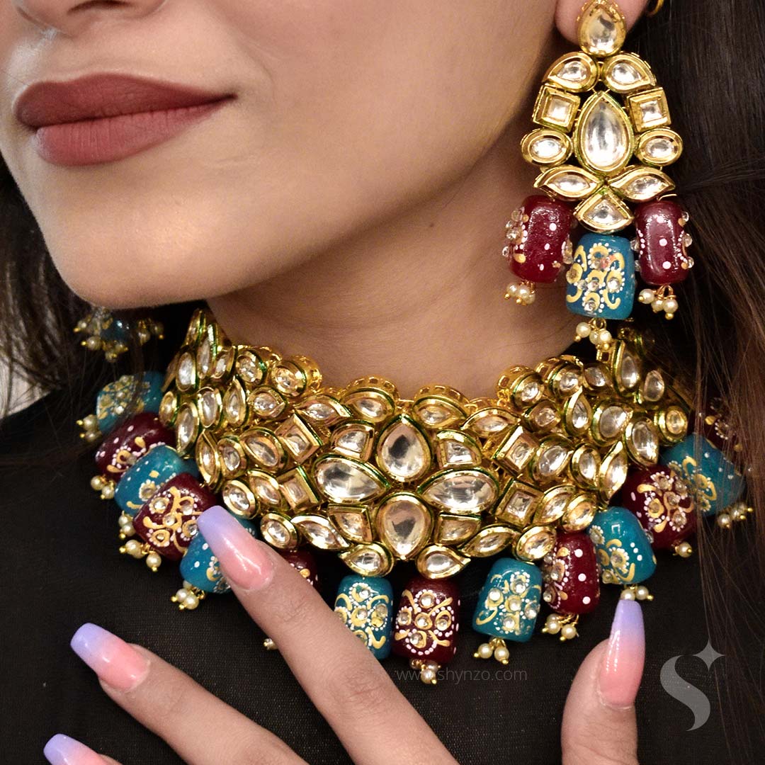 DAMINI – Jaipuri Enamel Work Dual Toned in Blue and Wine Choker Set with Kundan - Image 4