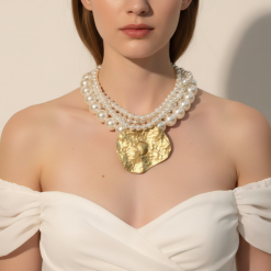 Solpearl - Golden Seashell Statement Necklace