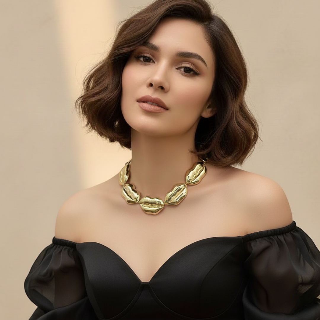 Lipcraft - Chunky Abstract Choker Necklace