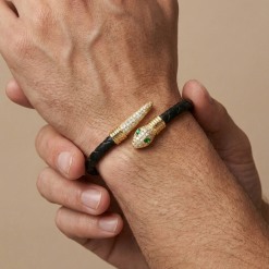 Alternative view of Serpentine – Emerald & Braided Gold