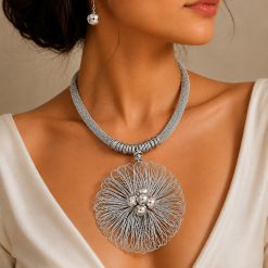 Alternative view of FLORAVIA – WIRE BLOOM NECKLACE & EARRING SET