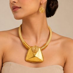 LUSTRE – MATTE GOLD TRAPEZOID NECKLACE & EARRING SET