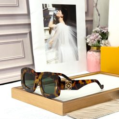 LOEWE Premium Luxury 6115 Women Wayfarers - Image 3